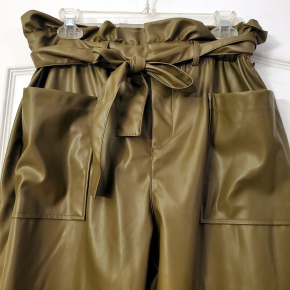 Who what wear army green faux leather pants 12 NWOT - Picture 4 of 6